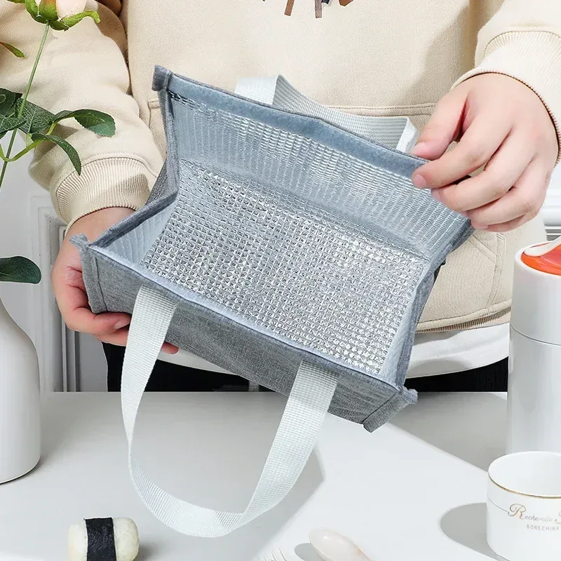 Stylish Insulated Tote Lunch Bag for Students & Office Professionals - Image 3