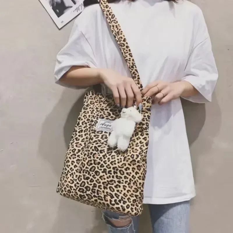 Fashionable Printed Canvas Shoulder Tote Bag for Everyday Style & Shopping alternate
